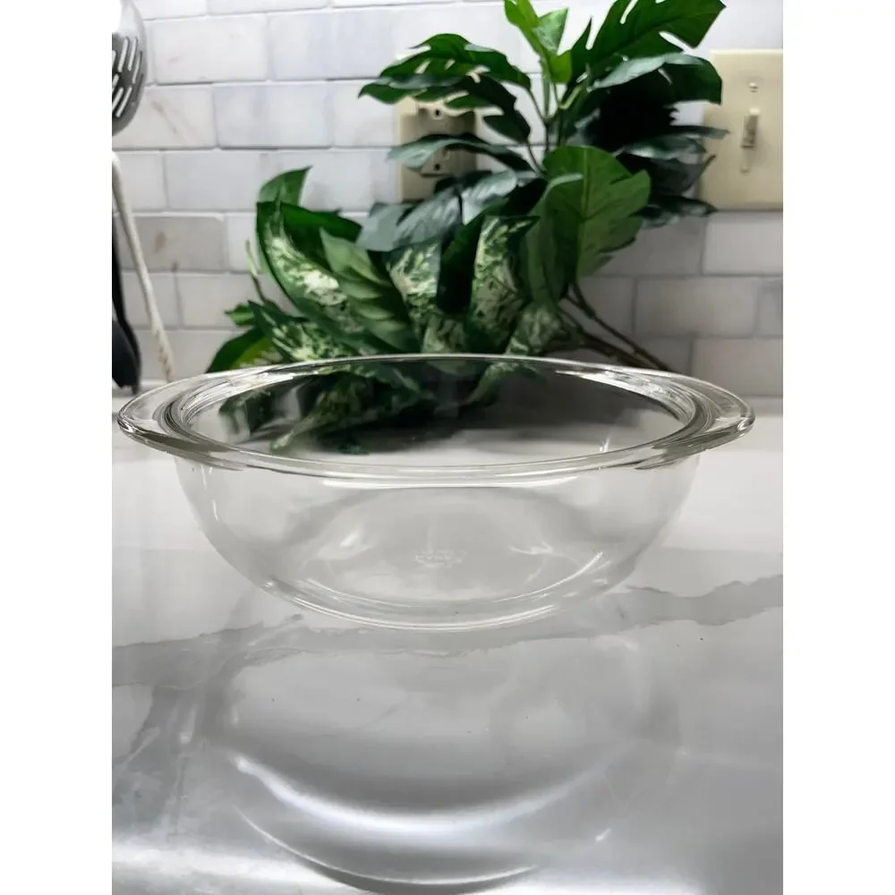 Pyrex vintage quart